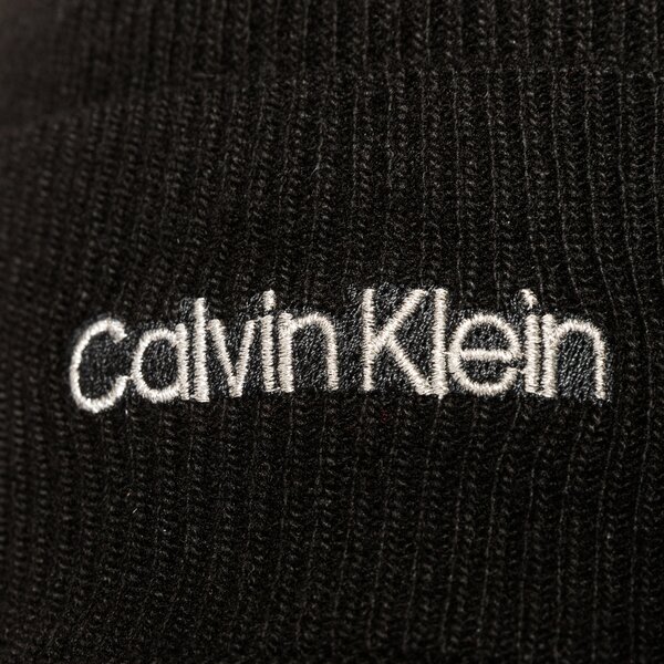 <strong>calvin klein șapcă essential knit beanie</strong> <span>căciuli negru k60k608519bax</span> culoare Negru (K60K608519BAX) - Accesorii, Căciuli, Femei